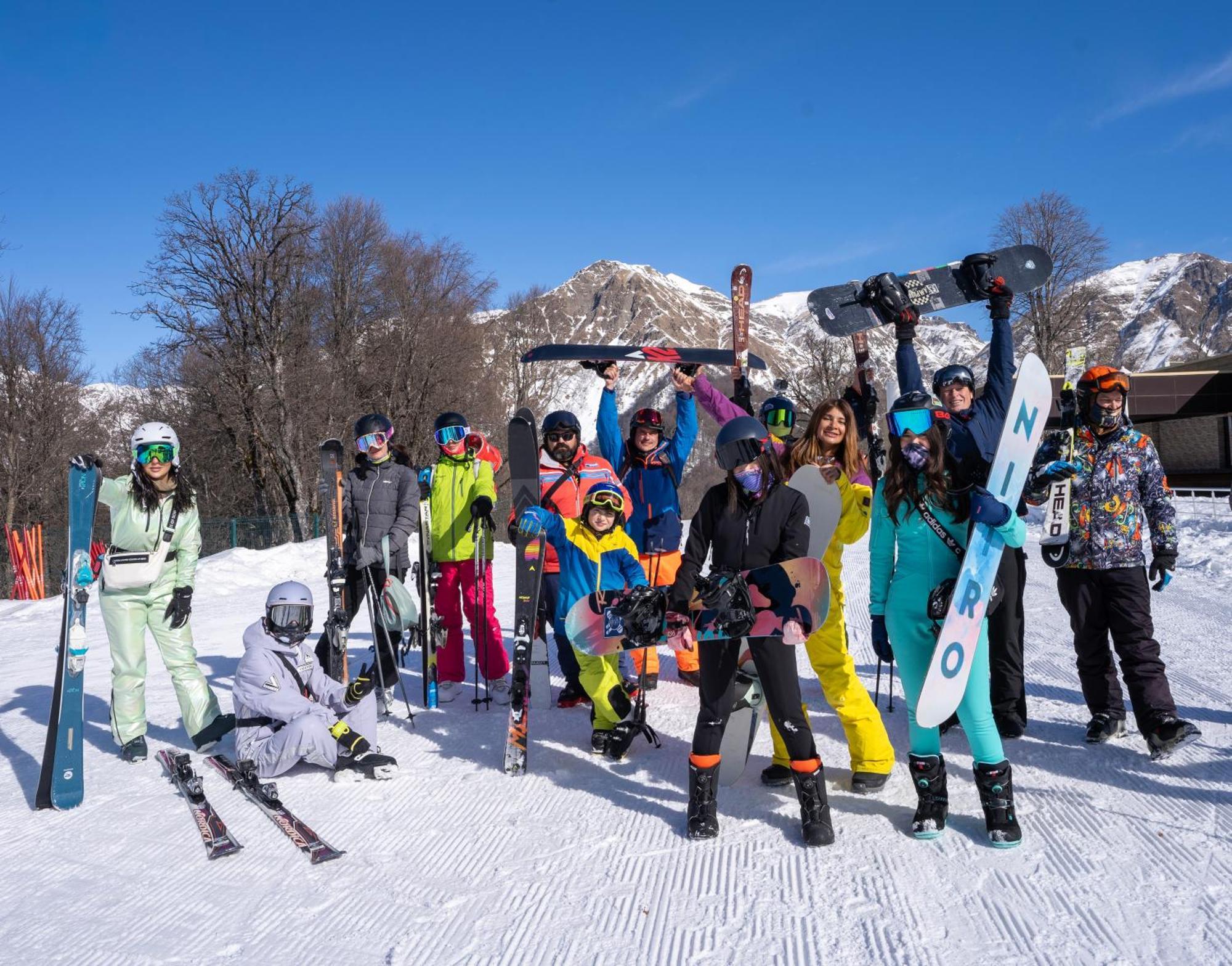 Qafqaz Riverside Hotel Gabala Exterior foto Skiing in Bariloche, Argentina